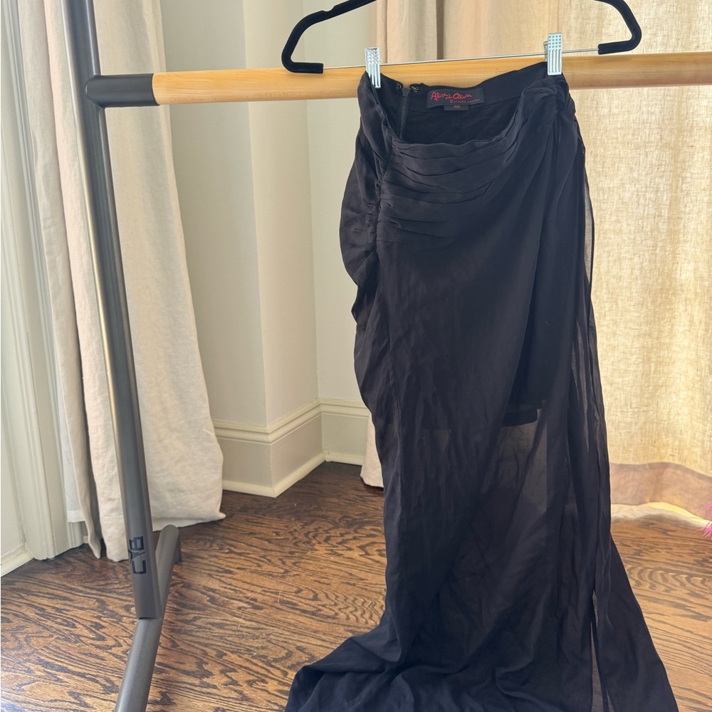 ALICE & OLIVIA PLEATED ACCENTS LONG SKIRT